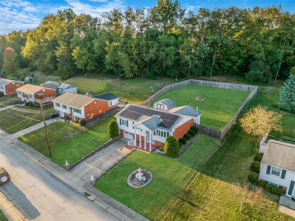 5805 Schell Circle Aliquippa, PA 15001 - Photo 5 of 50