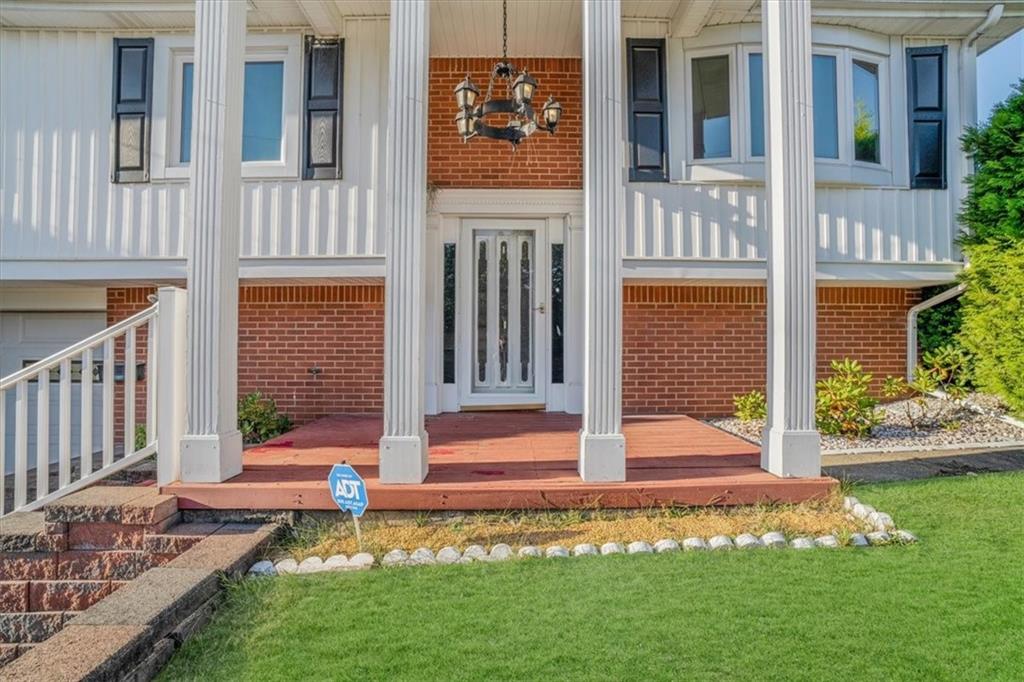 5805 Schell Circle Aliquippa, PA 15001 - Photo 6 of 50