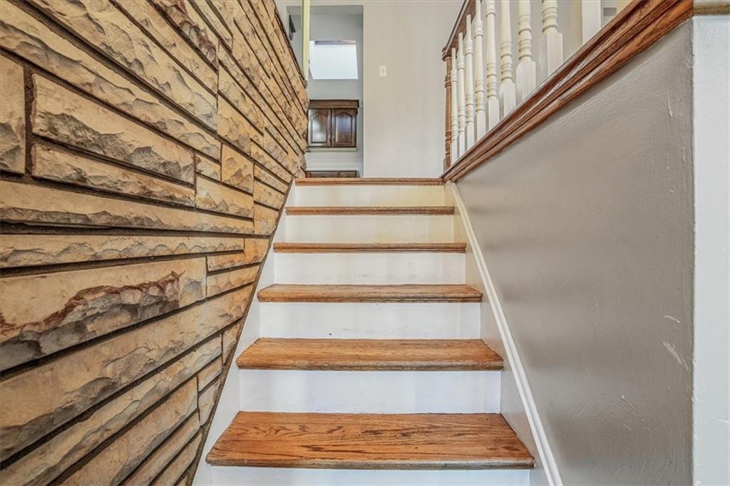 5805 Schell Circle Aliquippa, PA 15001 - Photo 7 of 50