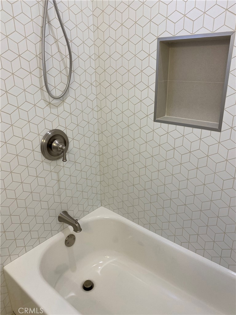 1125 North Verdugo Road Glendale, CA 91206 - Photo 7 of 7 a bathroom with a sink and a mirror