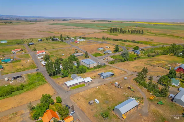 $378,000 | 908 Pine Street, Anatone, WA 99401