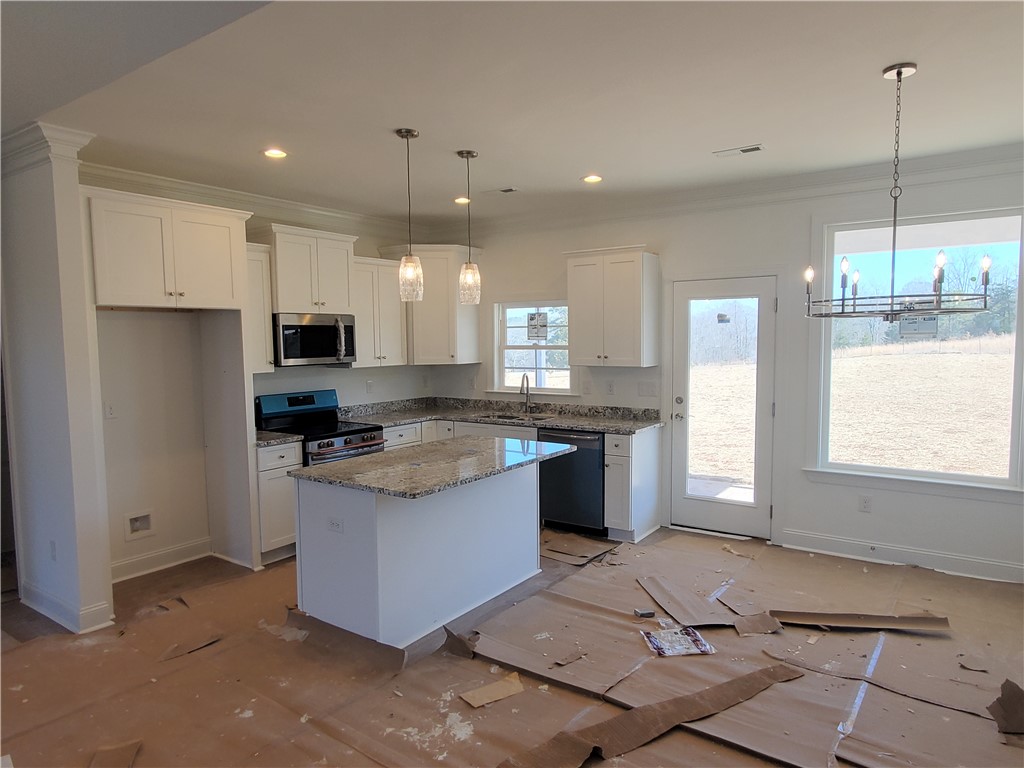 108 Oak Grove Road Norris, SC 29667 - Photo 4 of 17