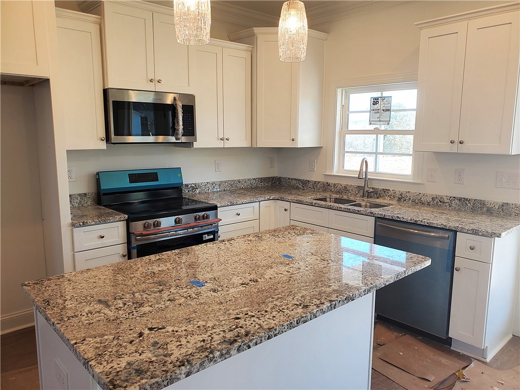 108 Oak Grove Road Norris, SC 29667 - Photo 5 of 17