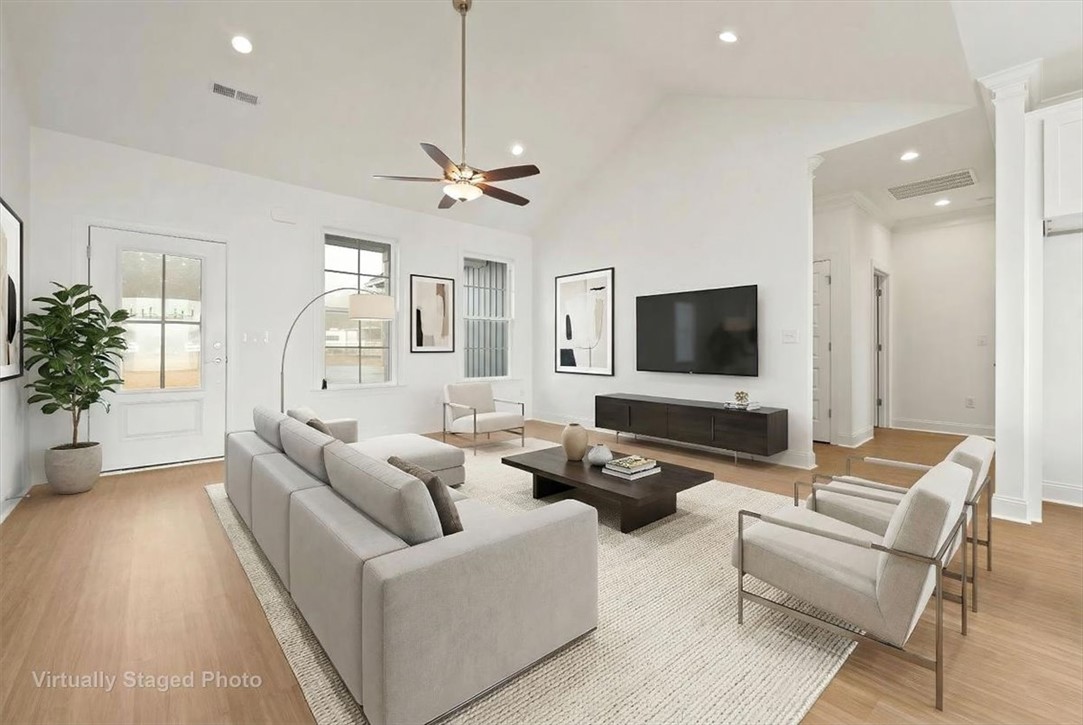 108 Oak Grove Road Norris, SC 29667 - Photo 7 of 35 This bright and airy living space offers soaring ceilings and ample natural light.