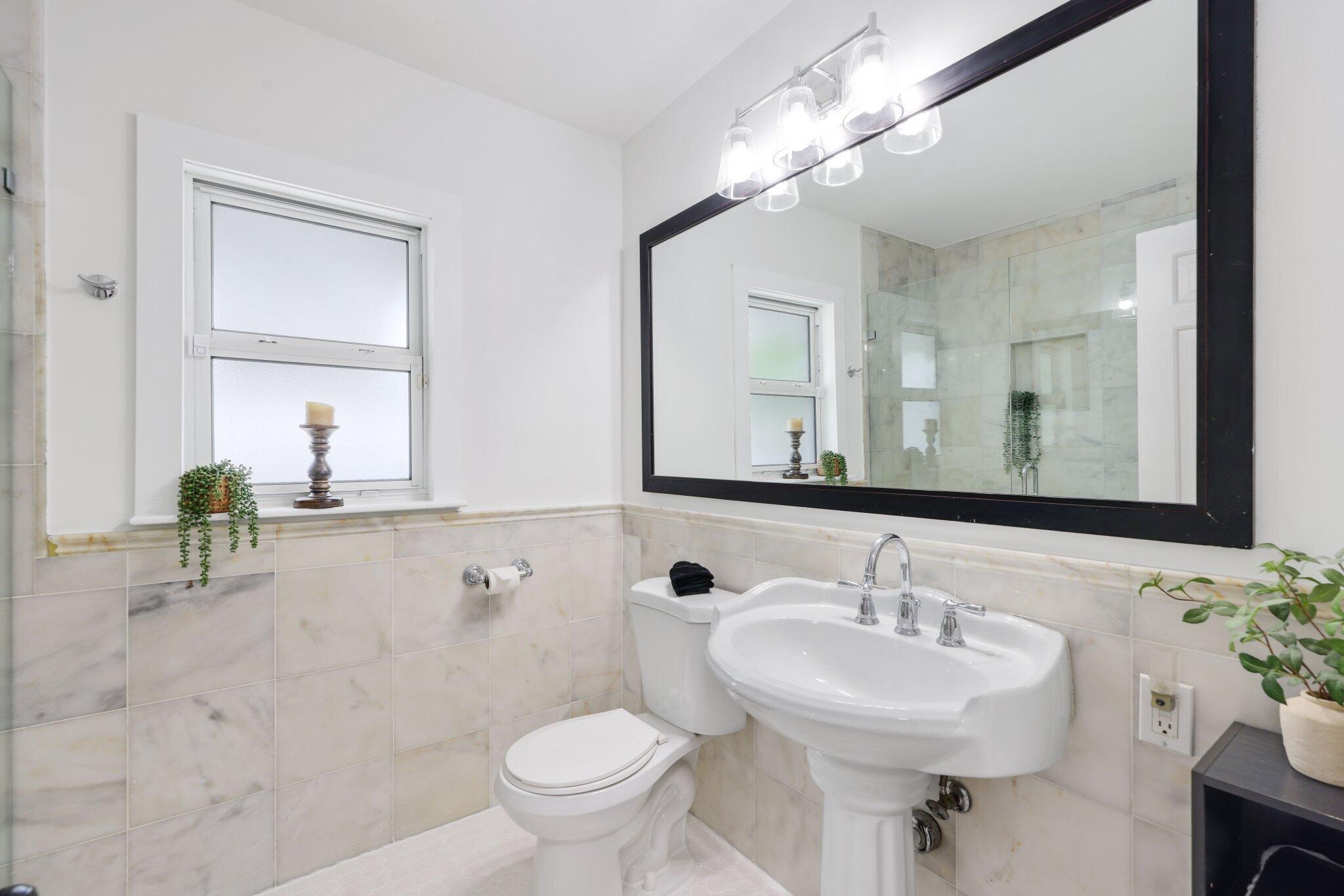 744 Sunset Road West Palm Beach, FL 33401 - Photo 14 of 37 744 Sunset Road - 30.jpg-SMALL