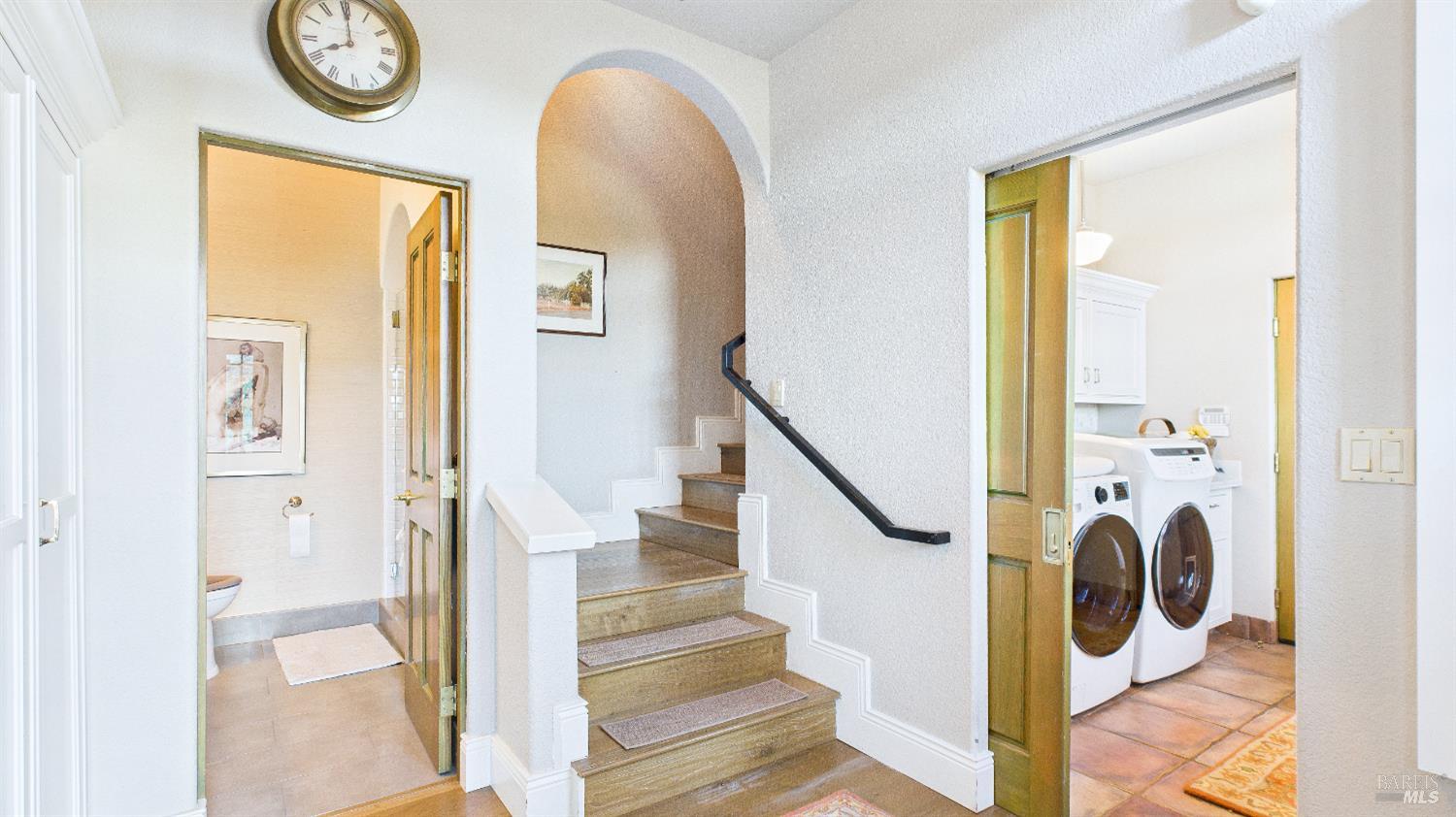 3225 West Dry Creek Road Healdsburg, CA 95448 - Photo 26 of 45 a view of entryway