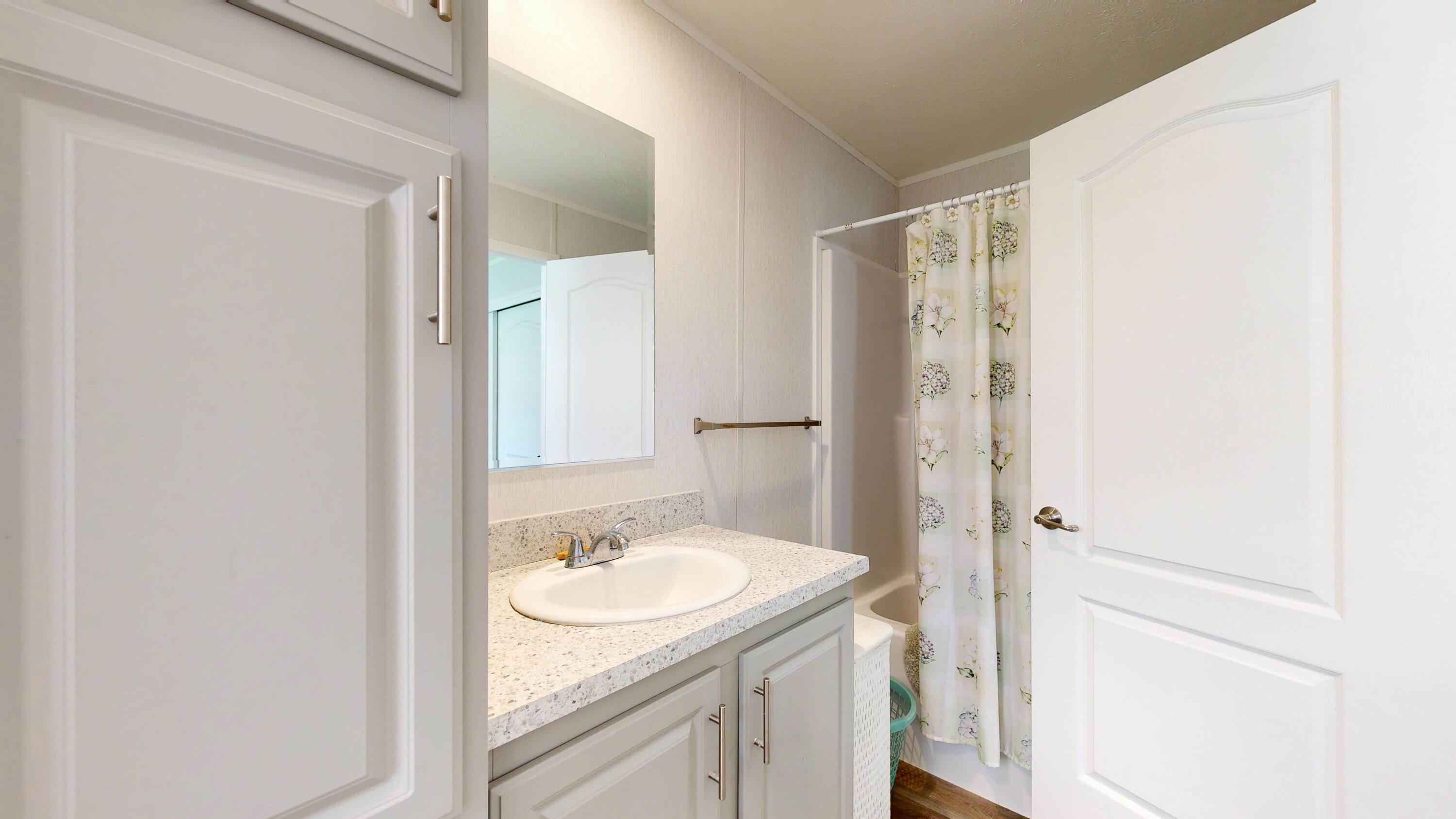 4 Sheldon Place Lewiston, ME 04240 - Photo 22 of 31 Bathroom