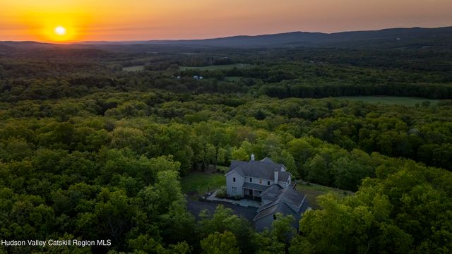 $1,245,000 | 56 Woodland Ridge Road, Kerhonkson, NY 12446