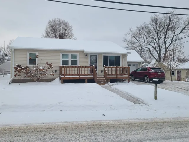 $245,900 | 165 East 8th Street, Richland Center, WI 53581