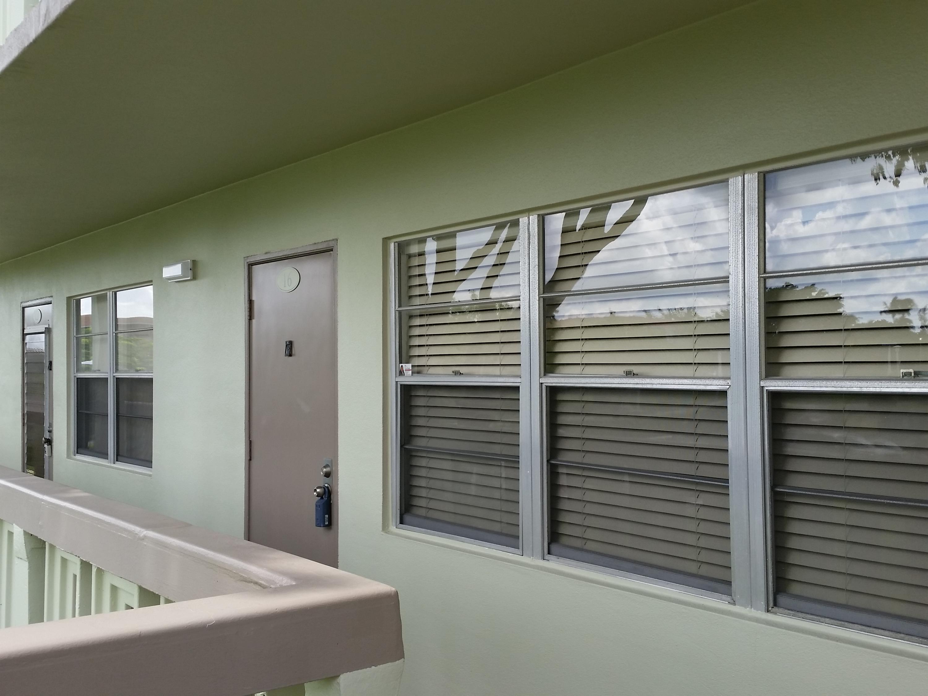 16 Dorset A Boca Raton, FL 33434 - Photo 18 of 55 Boca-Raton-Codo-16 Dorset A_Ext Front 2