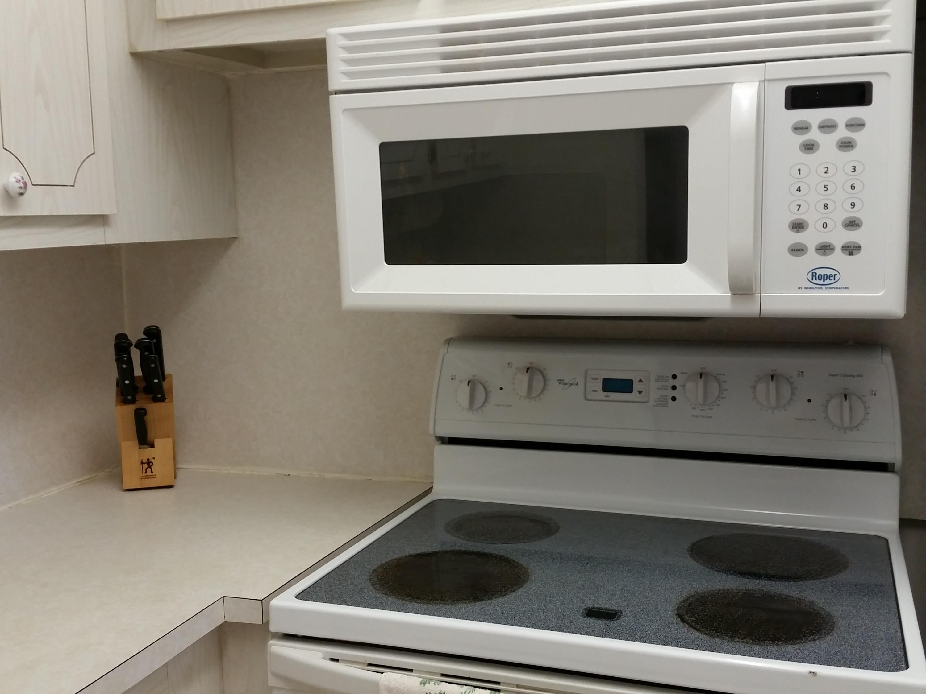 16 Dorset A Boca Raton, FL 33434 - Photo 21 of 55 Boca-Raton-Codo-16 Dorset A_Kitchen 2