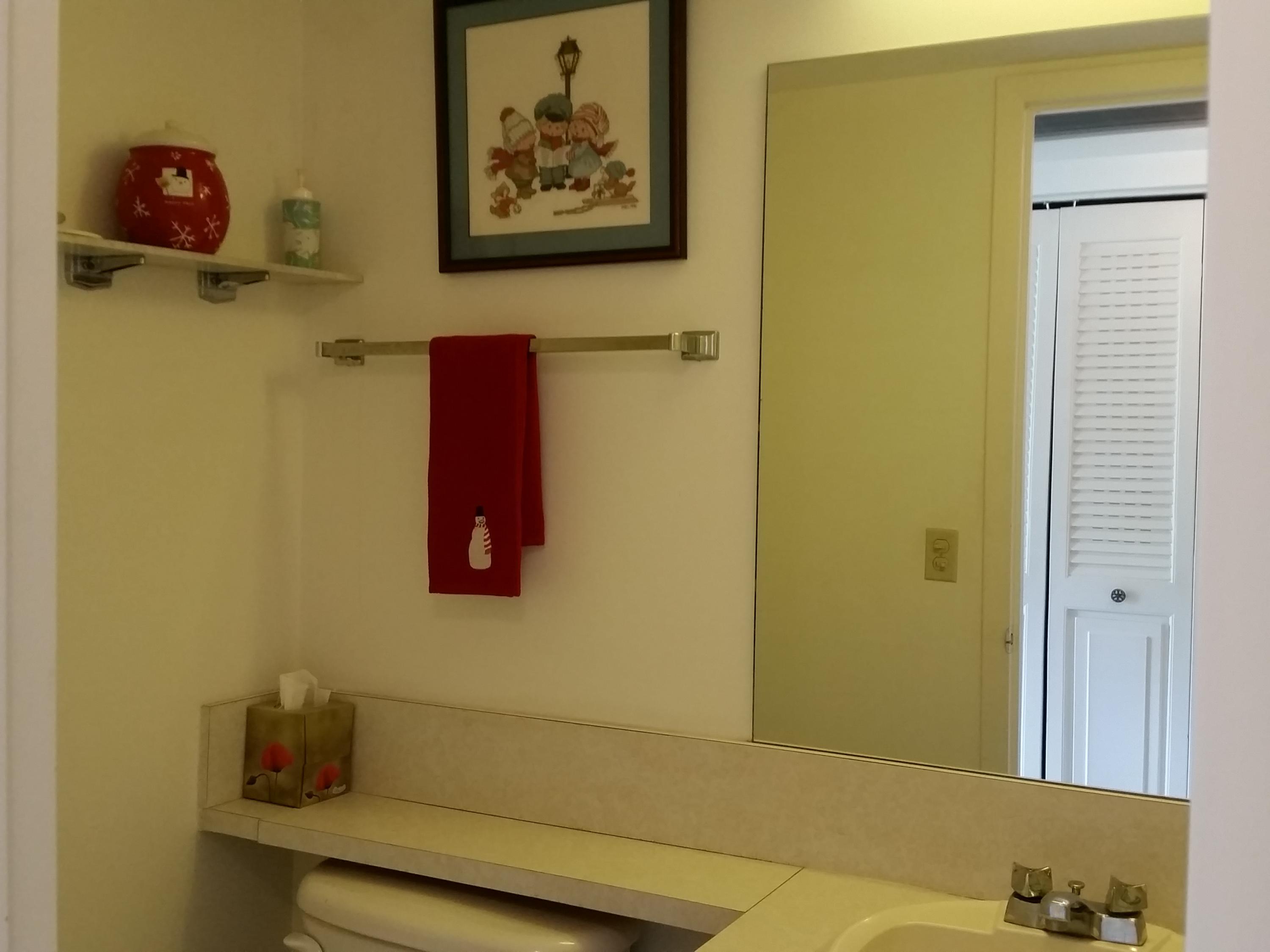 16 Dorset A Boca Raton, FL 33434 - Photo 39 of 55 Boca-Raton-Codo-16 Dorset A_Bathroom Gue