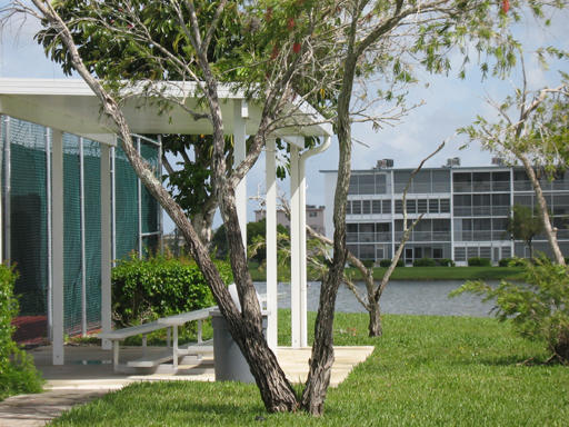 16 Dorset A Boca Raton, FL 33434 - Photo 52 of 55 Century Village Boca Raton tennis courts