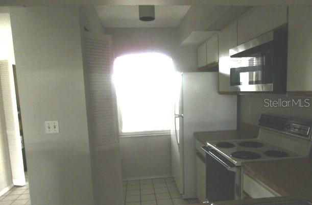 429 Cerromar Lane, Unit 353 Venice, FL 34293 - Photo 7 of 14