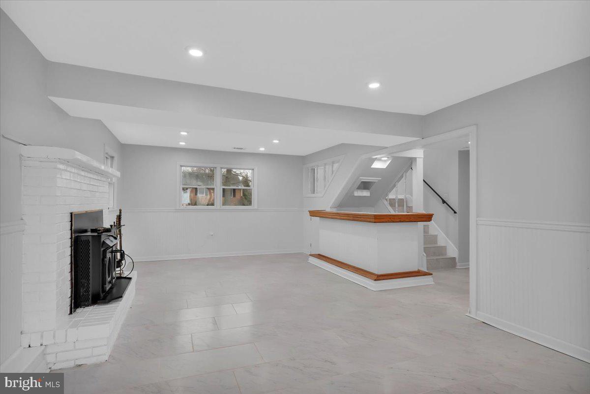 47 Delaware Drive Penns Grove, NJ 08069 - Photo 15 of 38 a view of an empty room with a window