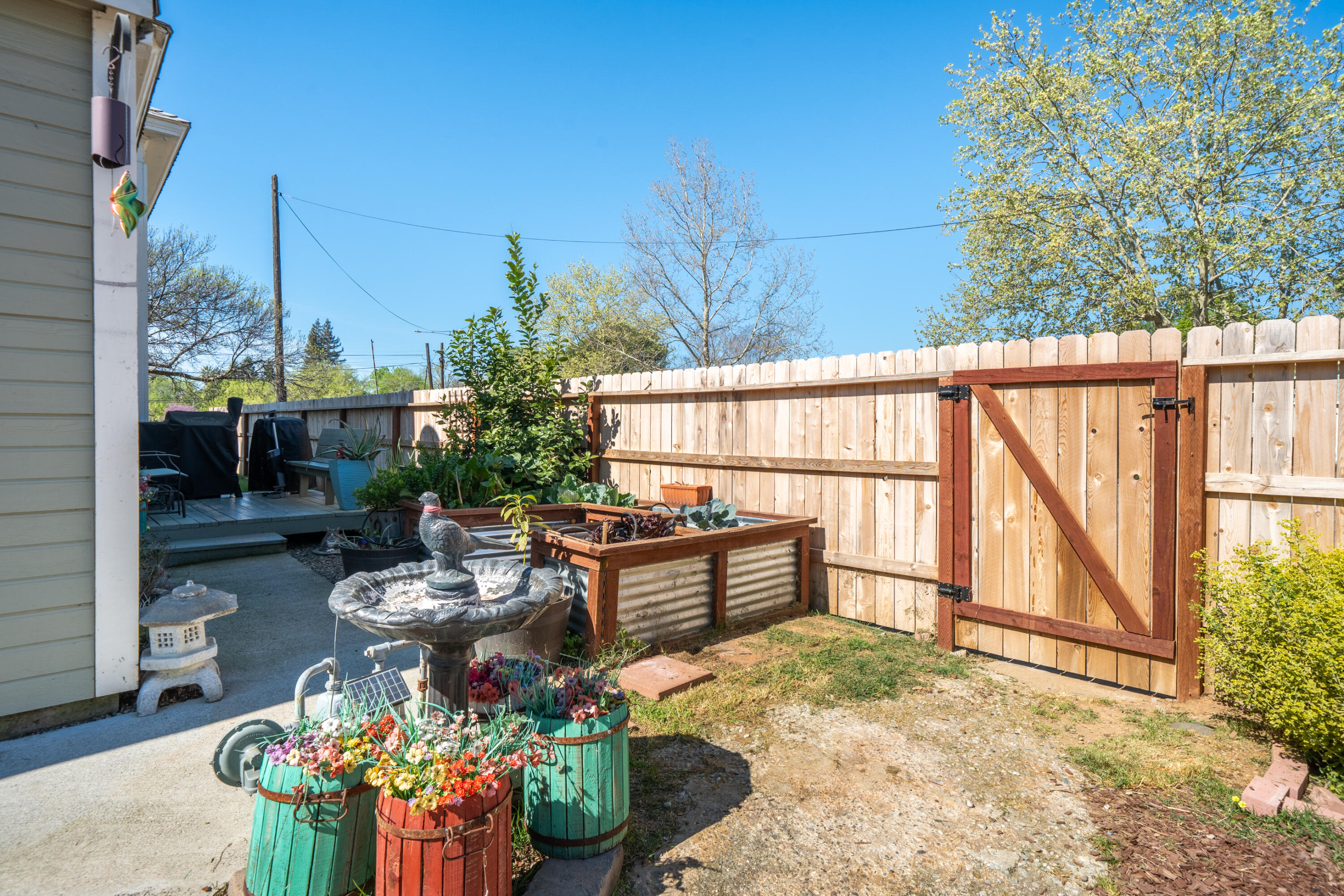 1158 Madison Street Red Bluff, CA 96080 - Photo 33 of 36 a view of a bench in the patio