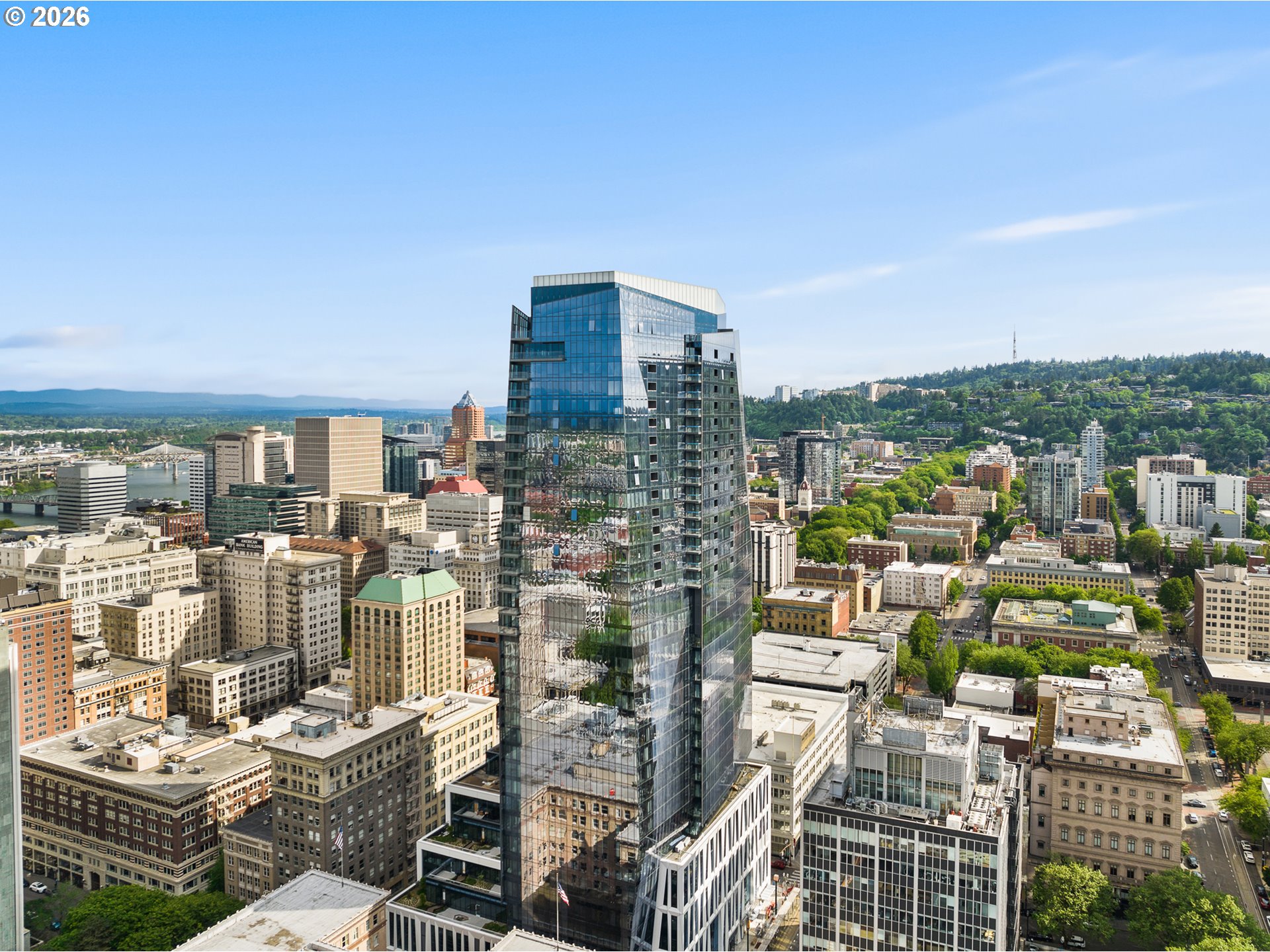 550 Southwest 10th Avenue, Unit 3002 Portland, OR 97205 - Photo 2 of 48