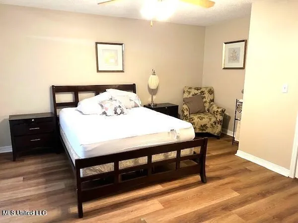 $1,300 | 3230 Cumberland Road, Unit 213, Ocean Springs, MS 39564