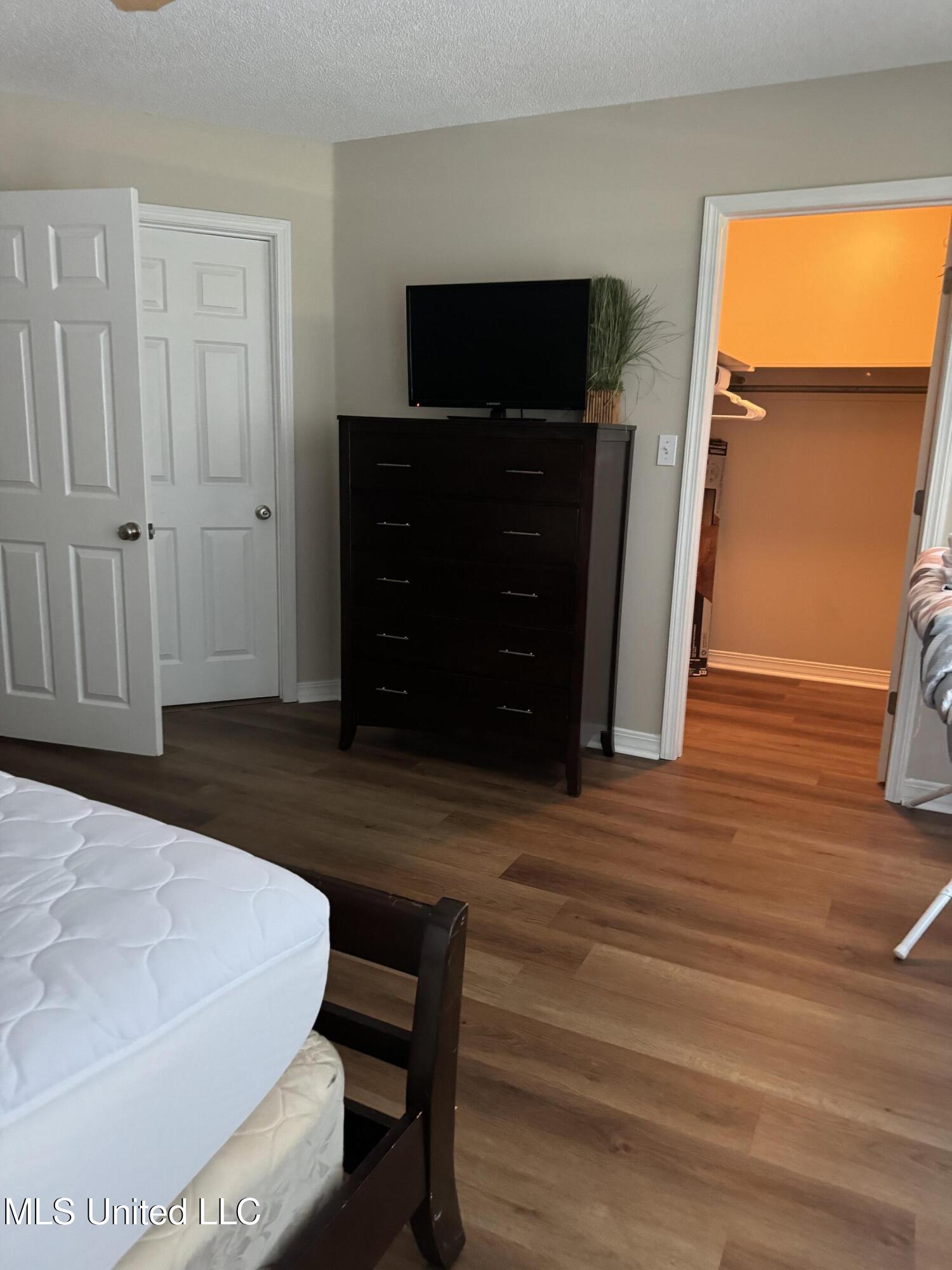 3230 Cumberland Road, Unit 213 Ocean Springs, MS 39564 - Photo 19 of 48 IMG_6566