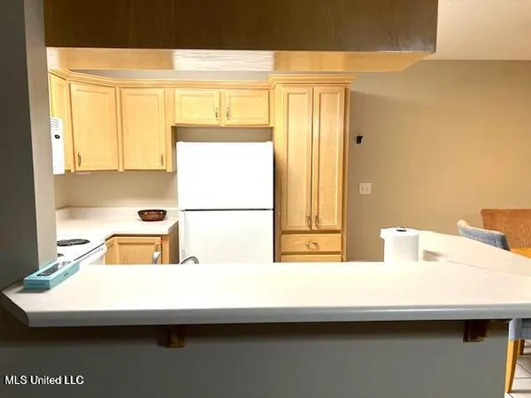 $1,300 | 3230 Cumberland Road, Unit 213, Ocean Springs, MS 39564