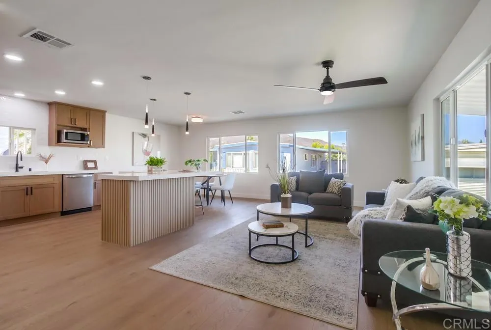 8301 Mission Gorge Road, Unit 331 Santee, CA 92071 - Photo 3 of 17 Gallery Image 3