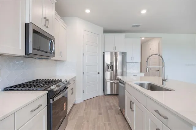 $523,990 | 8612 Bridgeport Bay Circle, Mount Dora, FL 32757