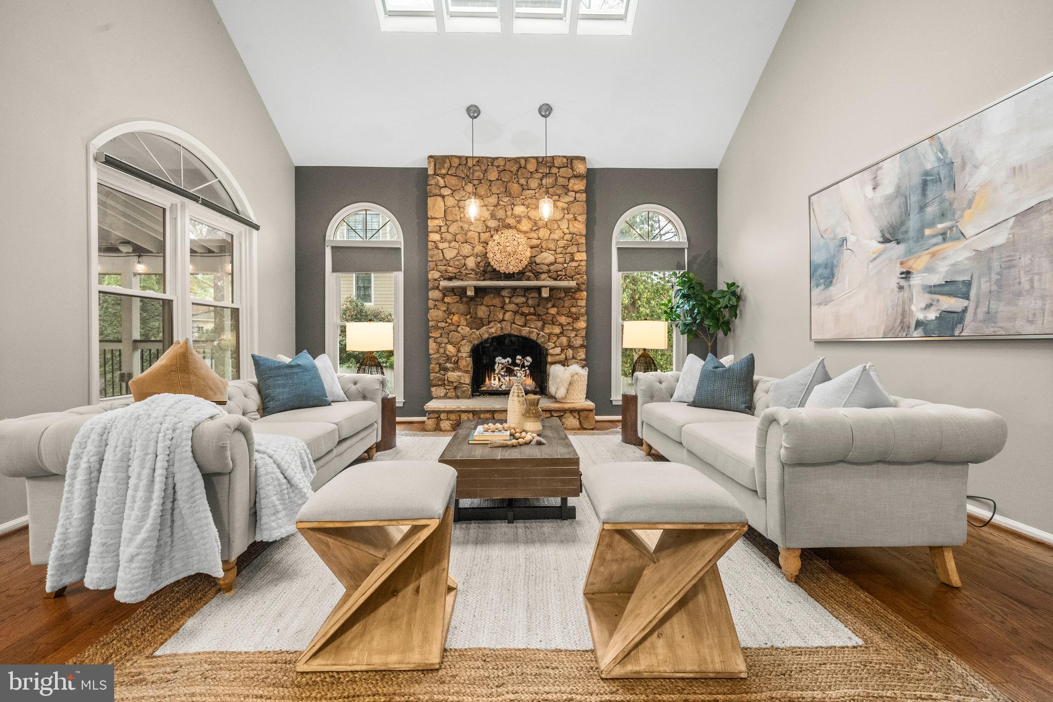 2169 Westglen Court Vienna, VA 22182 - Photo 3 of 63