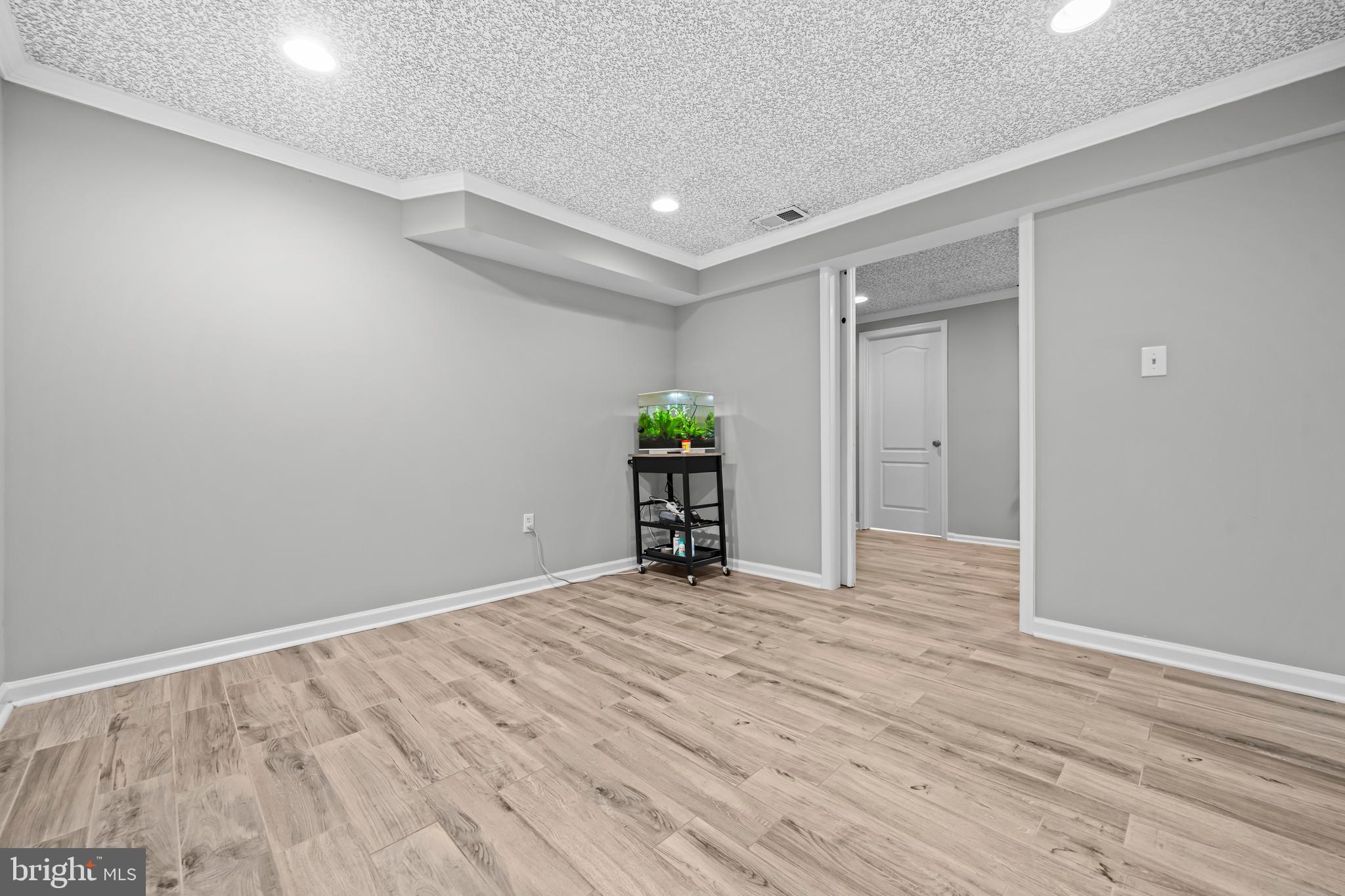 2169 Westglen Court Vienna, VA 22182 - Photo 42 of 63