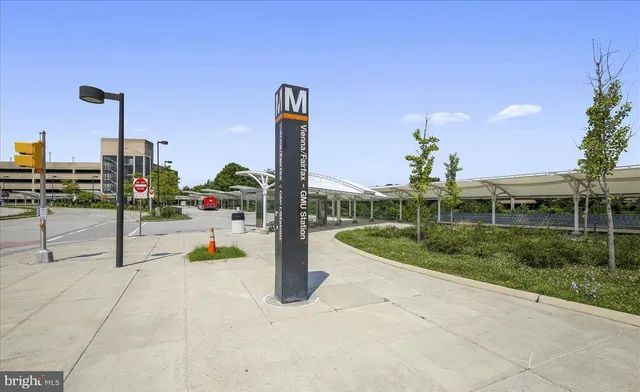 $1,574,000 | 2169 Westglen Court, Vienna, VA 22182