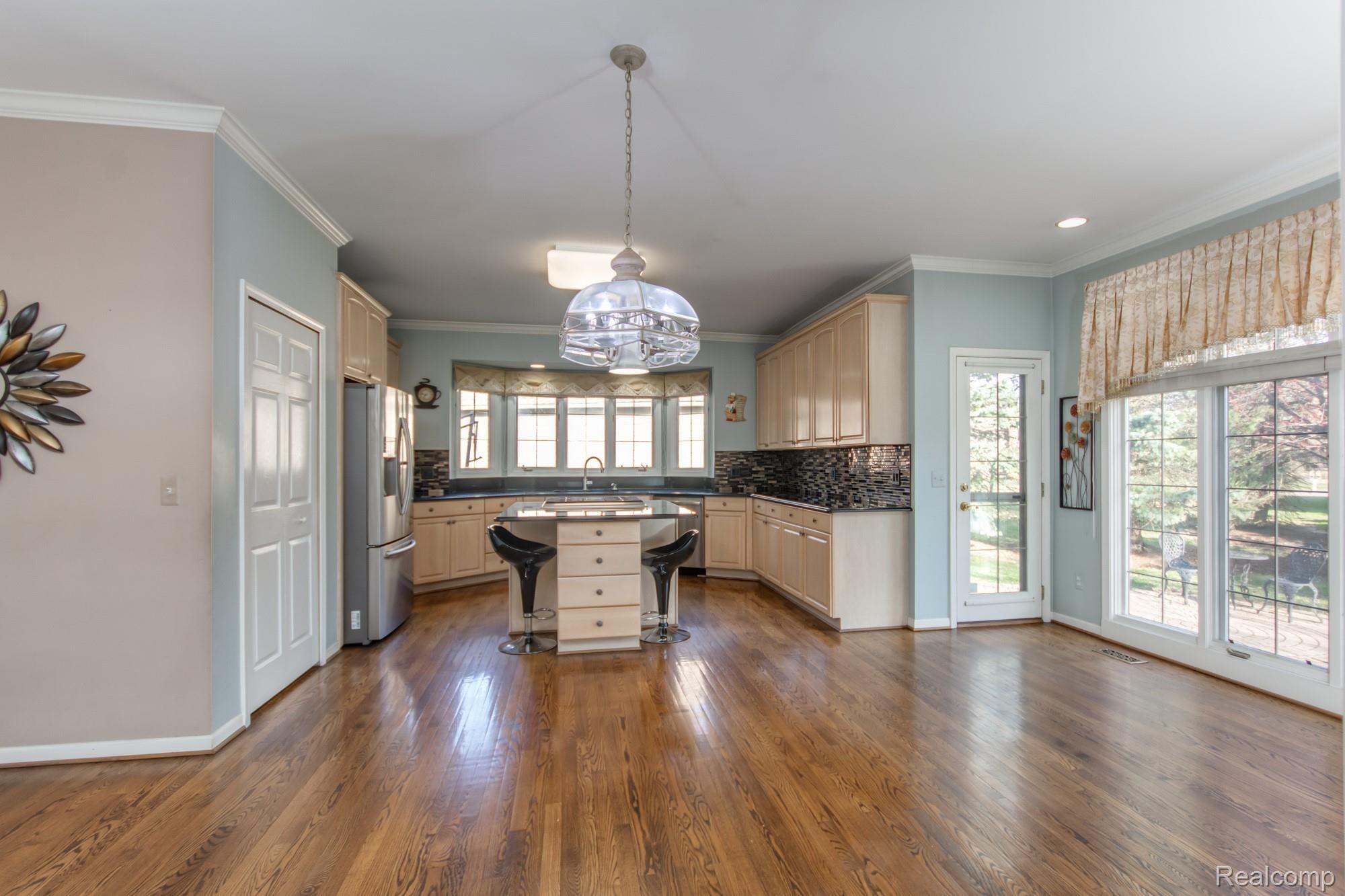2074 Mapleridge Road Rochester, MI 48309 - Photo 10 of 48 DSC_0421enf.jpg