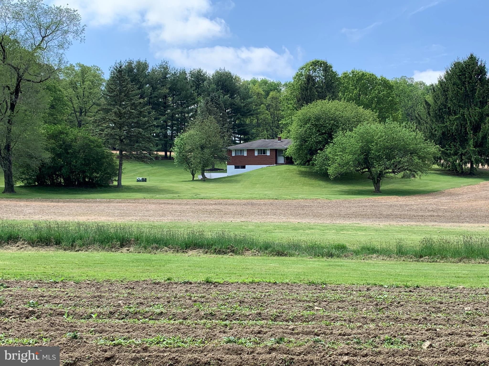 9162 Gackenbach Road Kempton, PA 19529 - Photo 3 of 38 Gallery Image 3