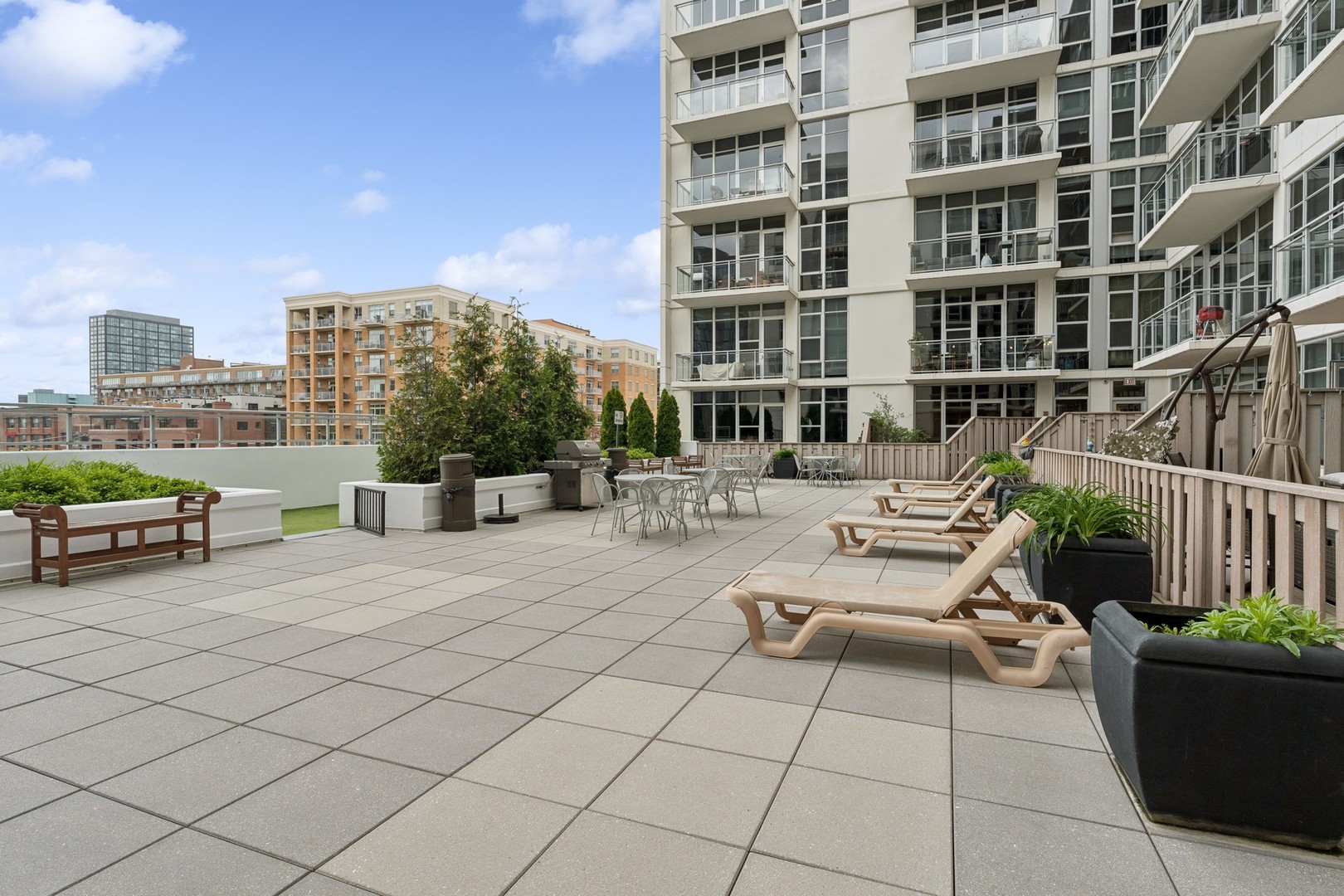 901 West Madison Street, Unit 1003 Chicago, IL 60607 - Photo 20 of 26