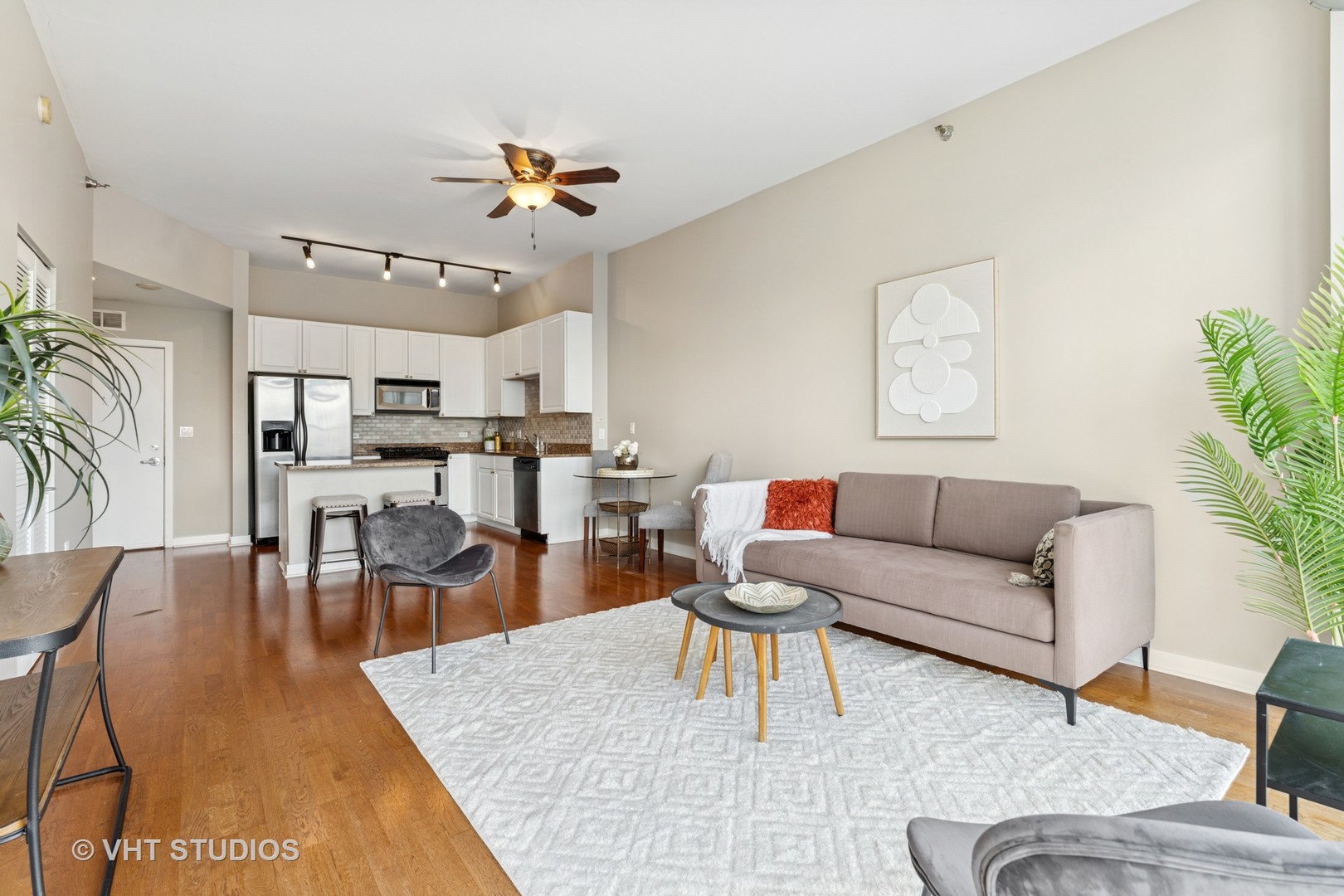 901 West Madison Street, Unit 1003 Chicago, IL 60607 - Photo 8 of 26