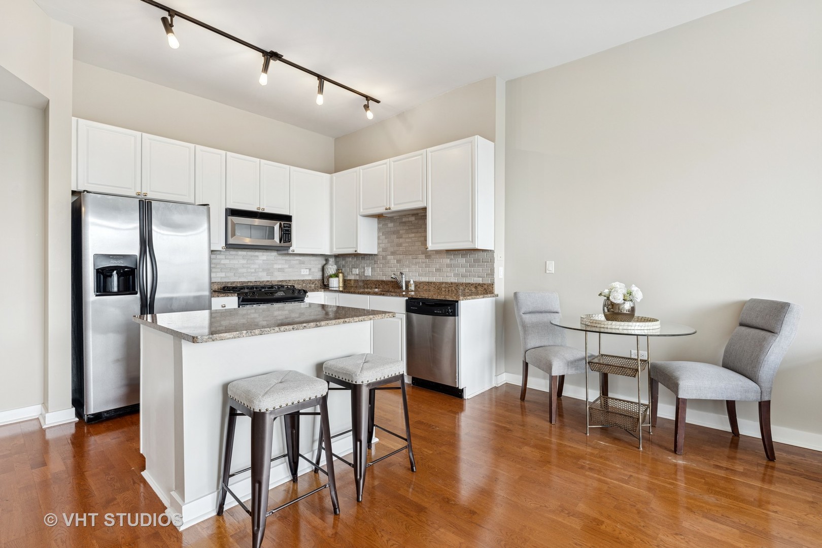 901 West Madison Street, Unit 1003 Chicago, IL 60607 - Photo 9 of 26
