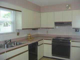 1367 Windham Road Columbus, OH 43220 - Photo 4 of 5