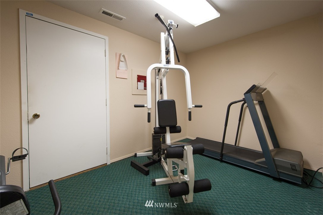 9517 Northeast 180th Street, Unit B101 Bothell, WA 98011 - Photo 21 of 23 Gallery Image 21