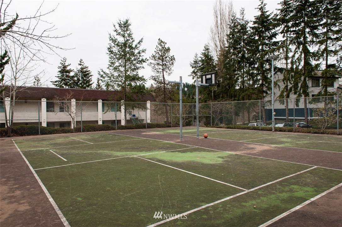 9517 Northeast 180th Street, Unit B101 Bothell, WA 98011 - Photo 22 of 23 Gallery Image 22