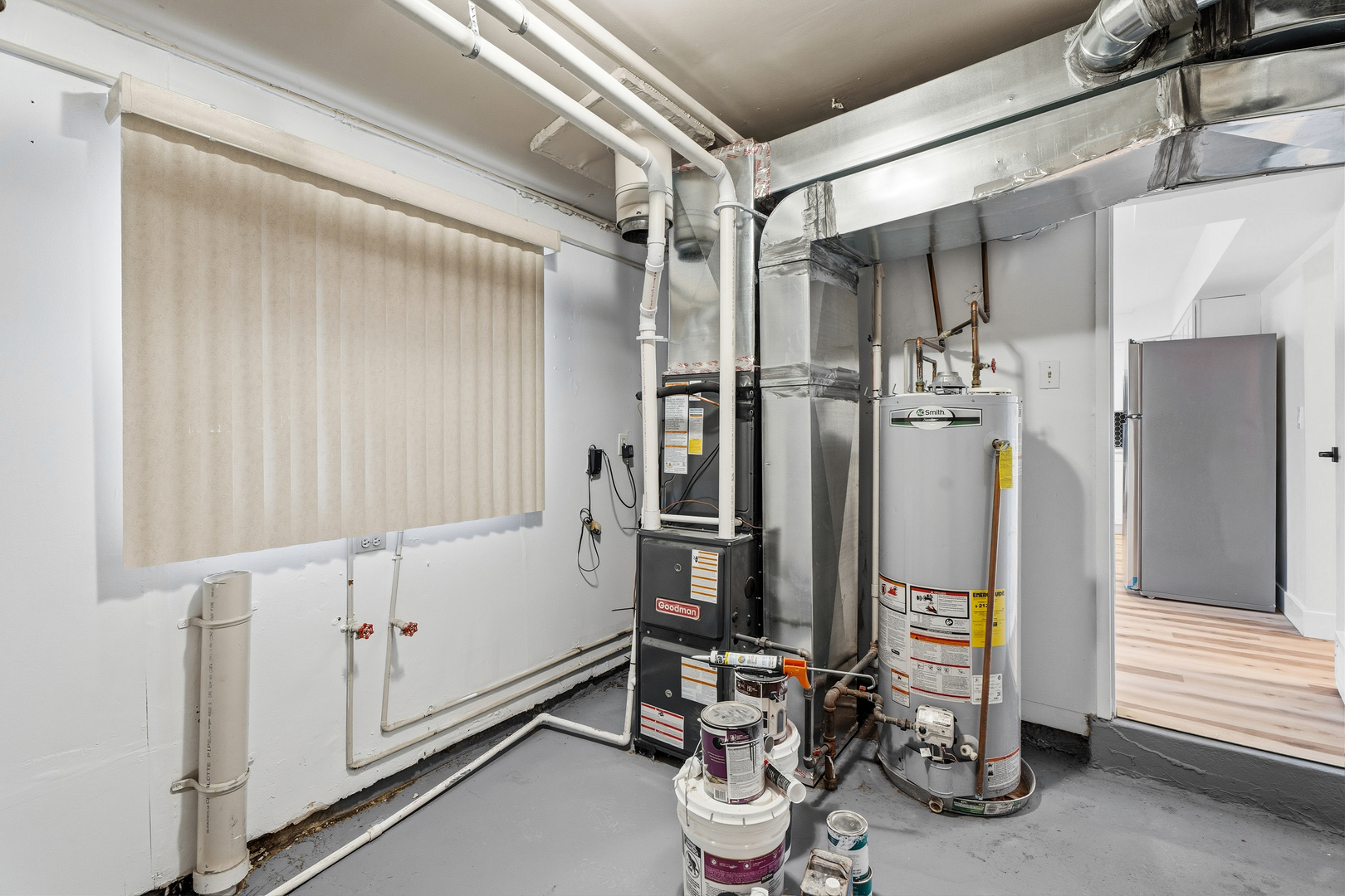 409 Winnemac Street Park Forest, IL 60466 - Photo 20 of 21 a view of a room with gym equipment