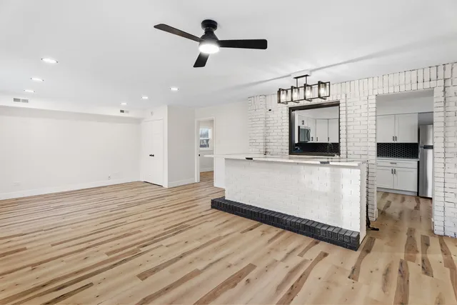 $229,900 | 409 Winnemac Street, Park Forest, IL 60466