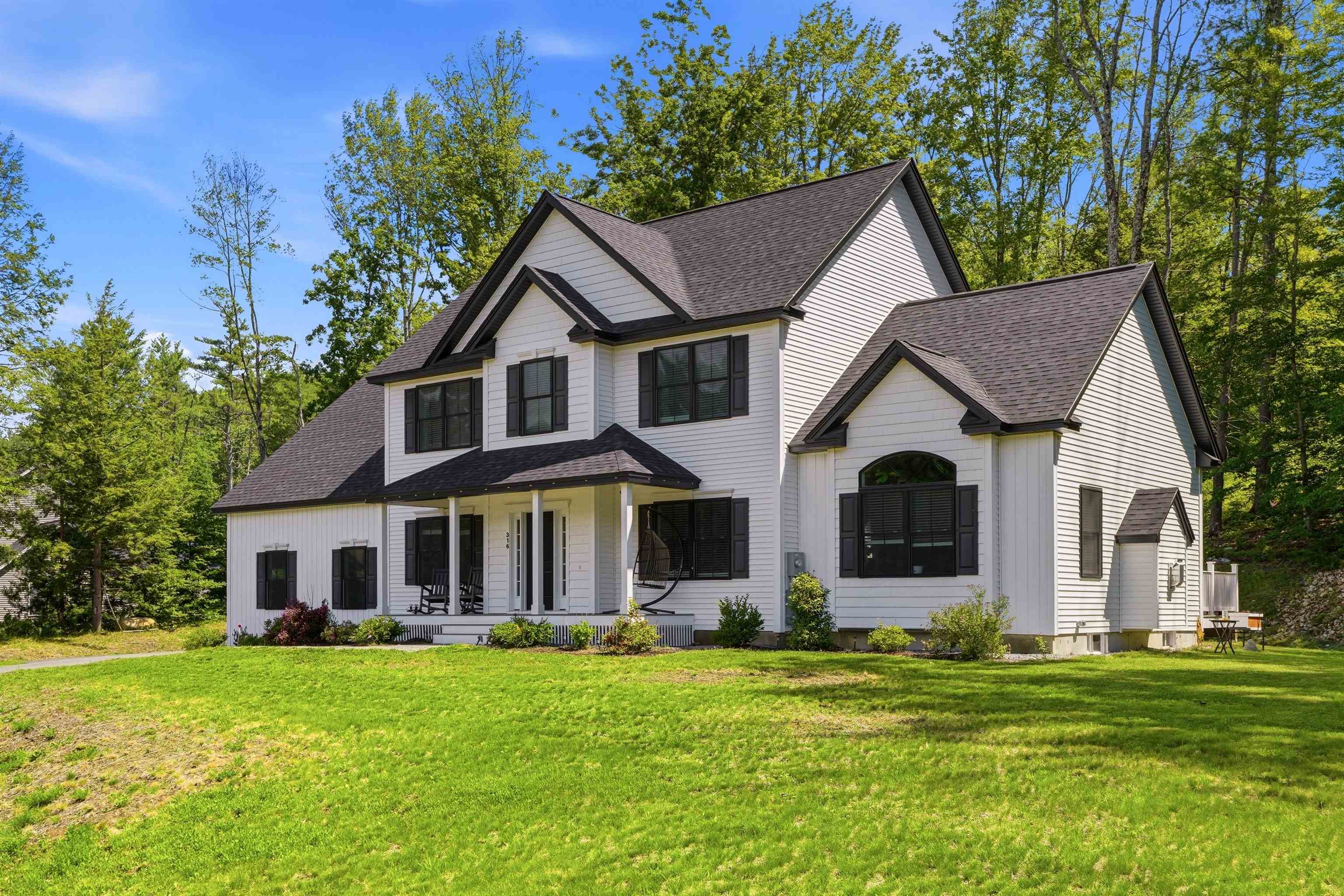 316 Montelona Road Goffstown, NH 03045 - Photo 2 of 60