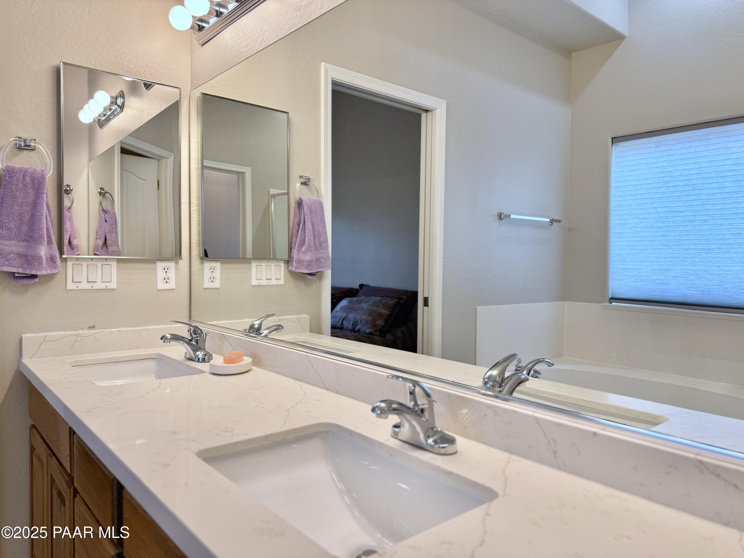 6622 Farmstead Road Prescott Valley, AZ 86314 - Photo 26 of 52 22 Master Dual Vanity