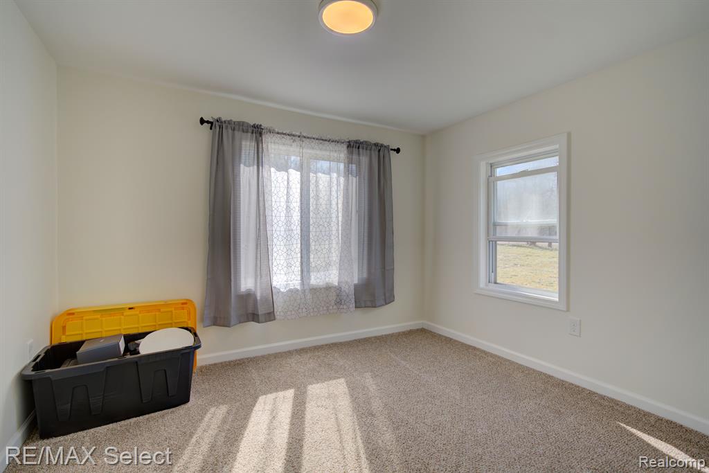 10312 Nichols Road Montrose, MI 48457 - Photo 13 of 27 Gallery Image 13