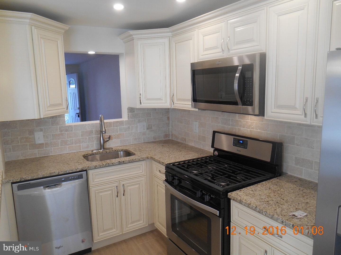 1366 Farrington Road Philadelphia, PA 19151 - Photo 5 of 22 Gallery Image 5
