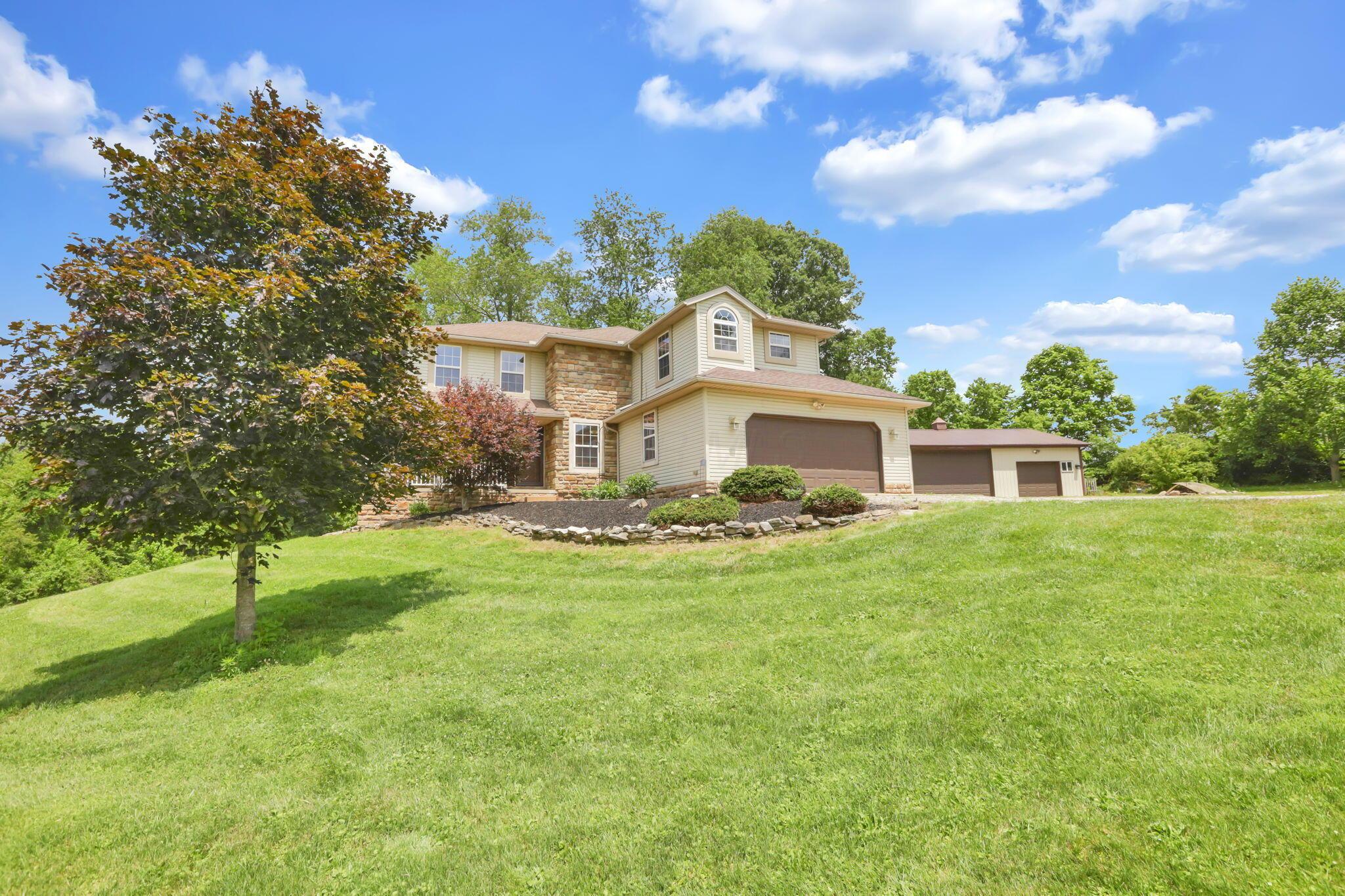 8258 Lancaster Road Hebron, OH 43025 - Photo 2 of 106 2-web-or-mls-IMG_6448