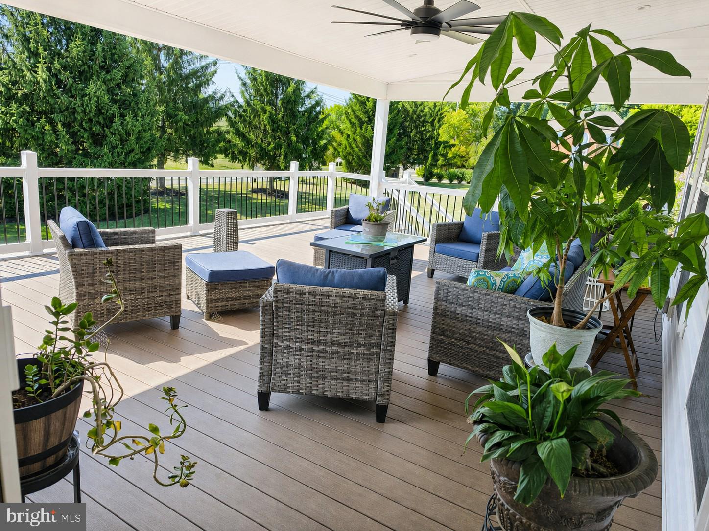 Covered rear deck