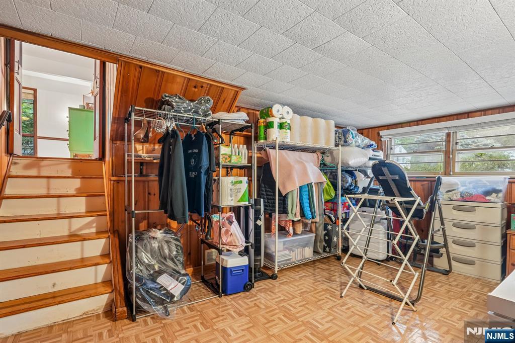 108 Morningside Road Paramus, NJ 07652 - Photo 35 of 45