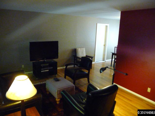 1670 Wesley Drive Reno, NV 89503 - Photo 2 of 8 Photo 2