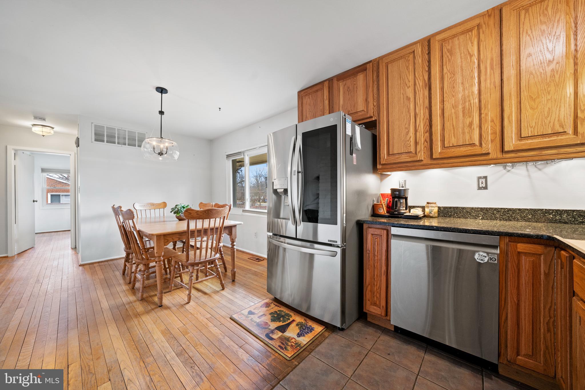 5402 Fremont Street Springfield, VA 22151 - Photo 8 of 30 Kitchen