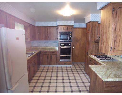 383 Golden Grove Road Economy, PA 15005 - Photo 5 of 8 Kitchen.
