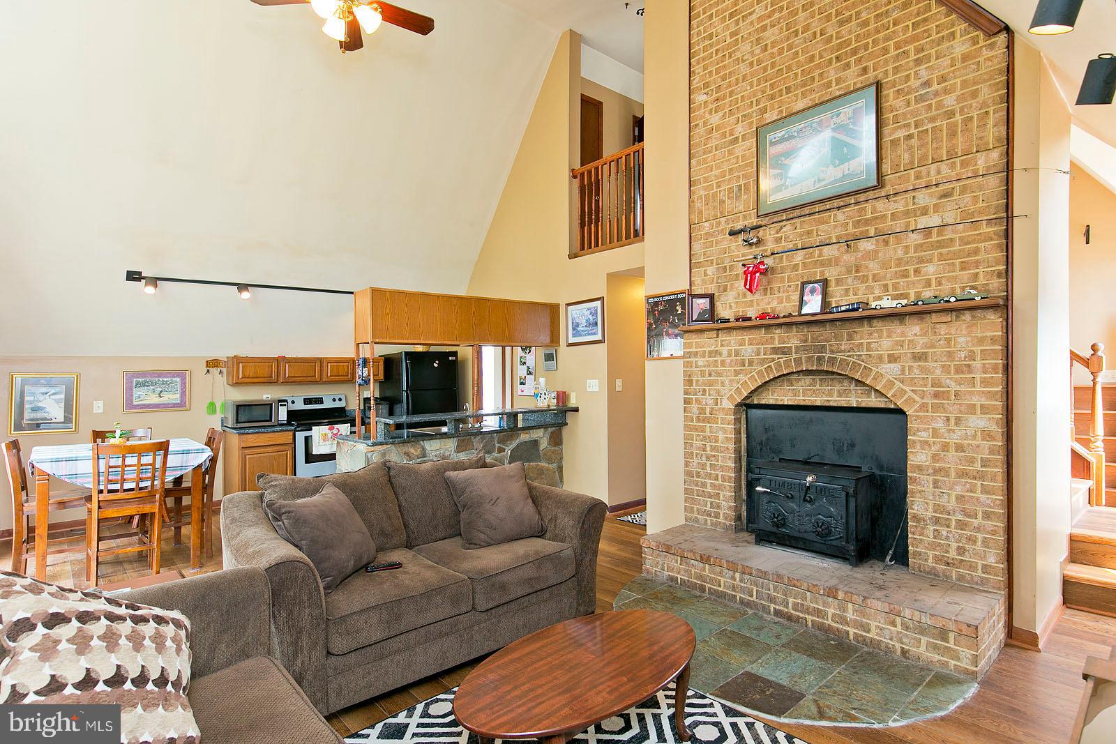 222 Collinsville Road Cross Junction, VA 22625 - Photo 20 of 46